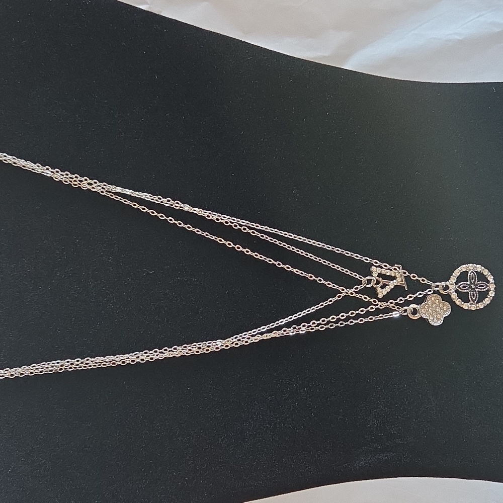 Triple Layered Necklace - Picture 4 of 10
